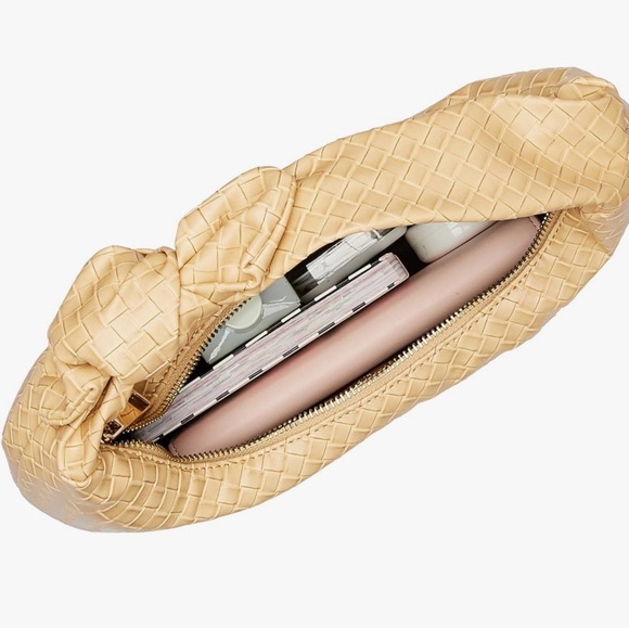 NWT. ALDO basket weave western hobo clutch. Perfect for wedding/patio season! - Picture 4 of 7